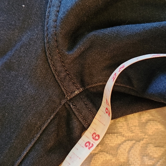 7 For All Mankind Jeans- Luxe Sport - Picture 3 of 5